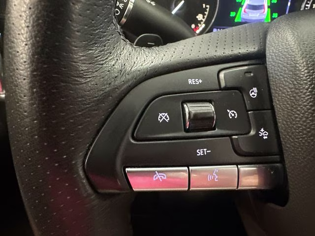 2022 Crystal White Tricoat Cadillac XT4 Sport AWD SUV