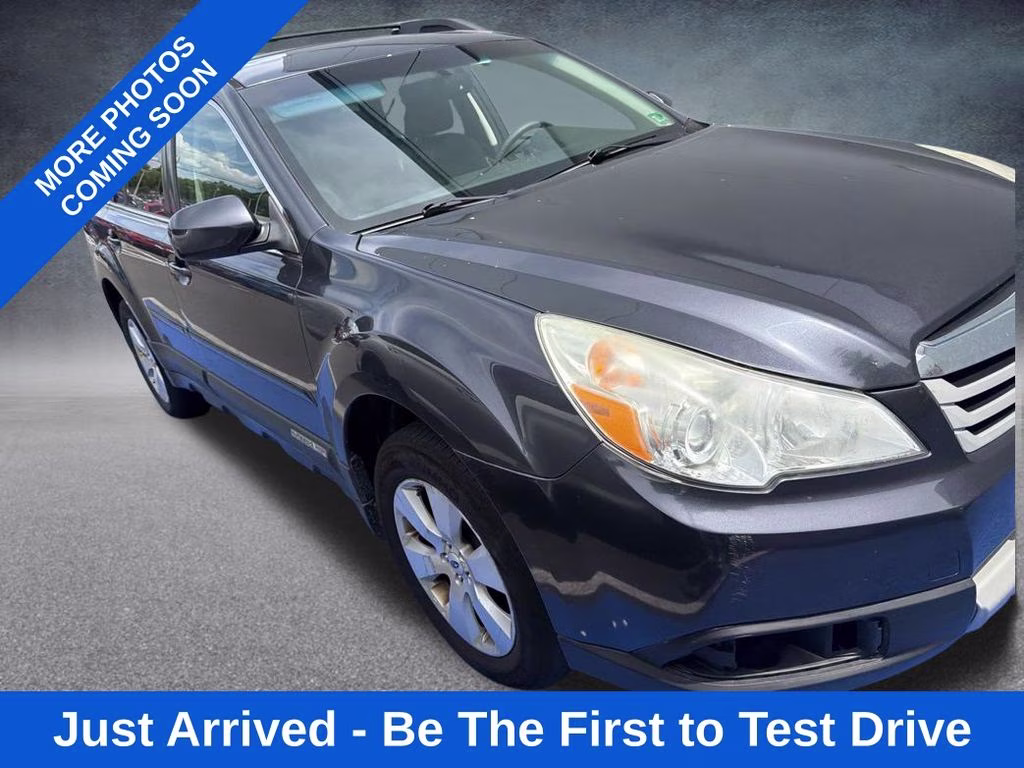 2012 Graphite Gray Metallic Subaru Outback 3.6R AWD SUV