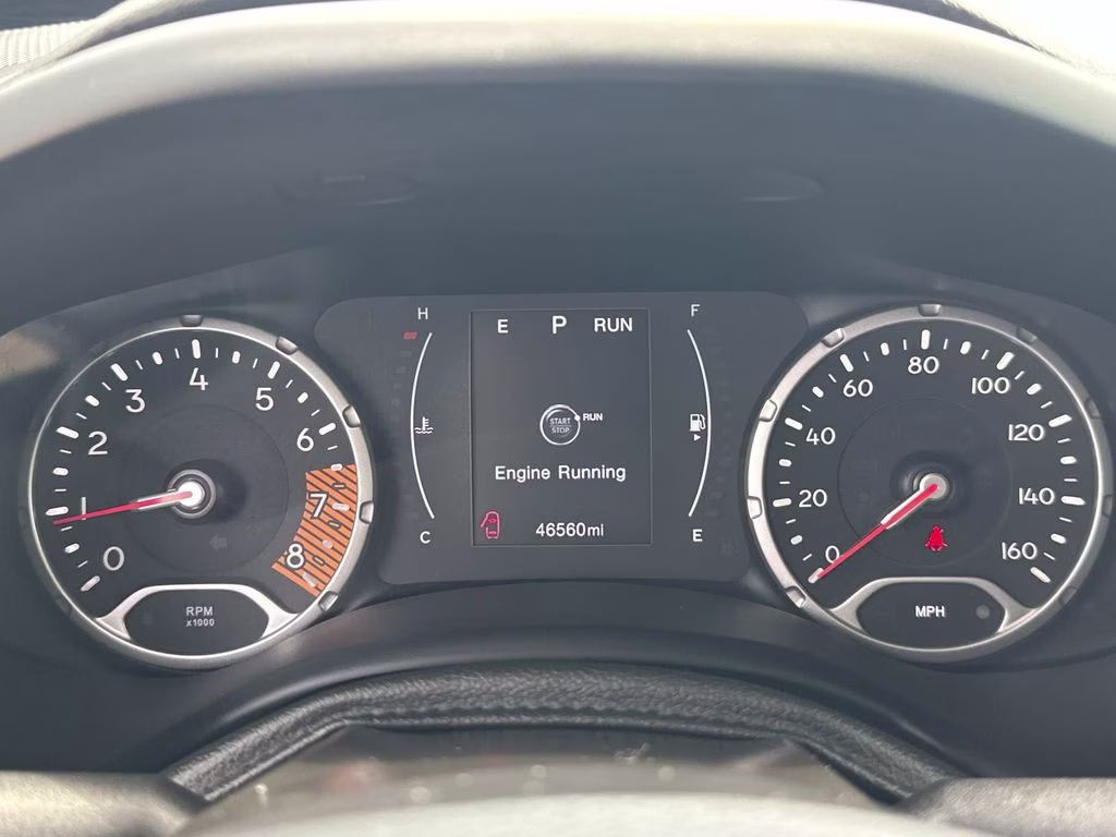 2020 Granite Crystal Metallic Clearcoat Jeep Renegade Latitude 4X4 SUV