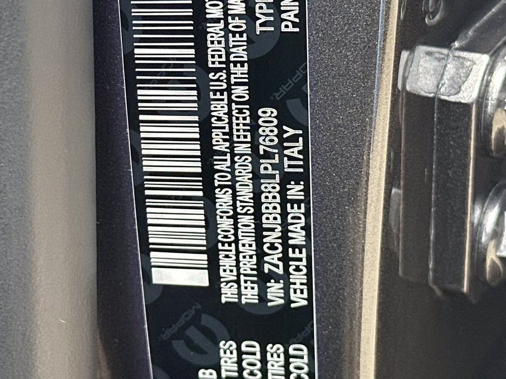 2020 Granite Crystal Metallic Clearcoat Jeep Renegade Latitude 4X4 SUV