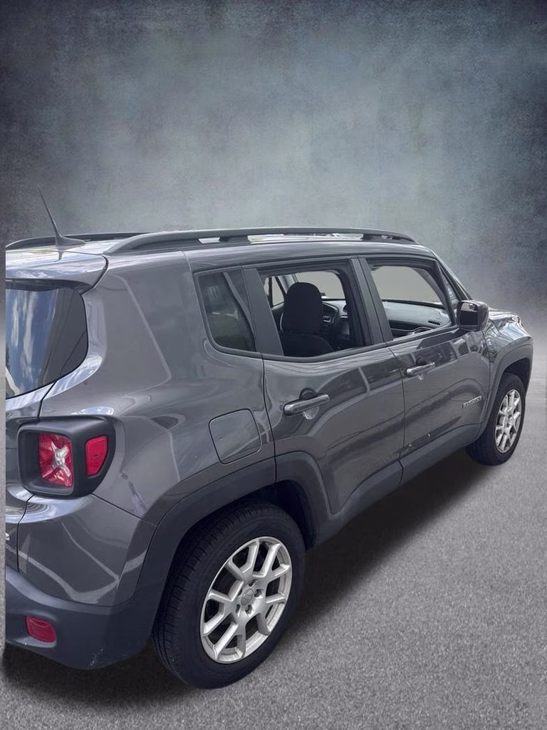 2020 Granite Crystal Metallic Clearcoat Jeep Renegade Latitude 4X4 SUV