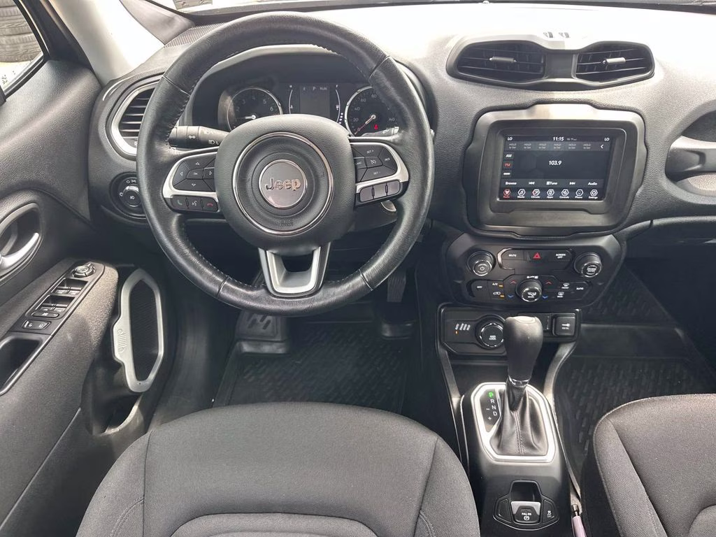 2020 Granite Crystal Metallic Clearcoat Jeep Renegade Latitude 4X4 SUV