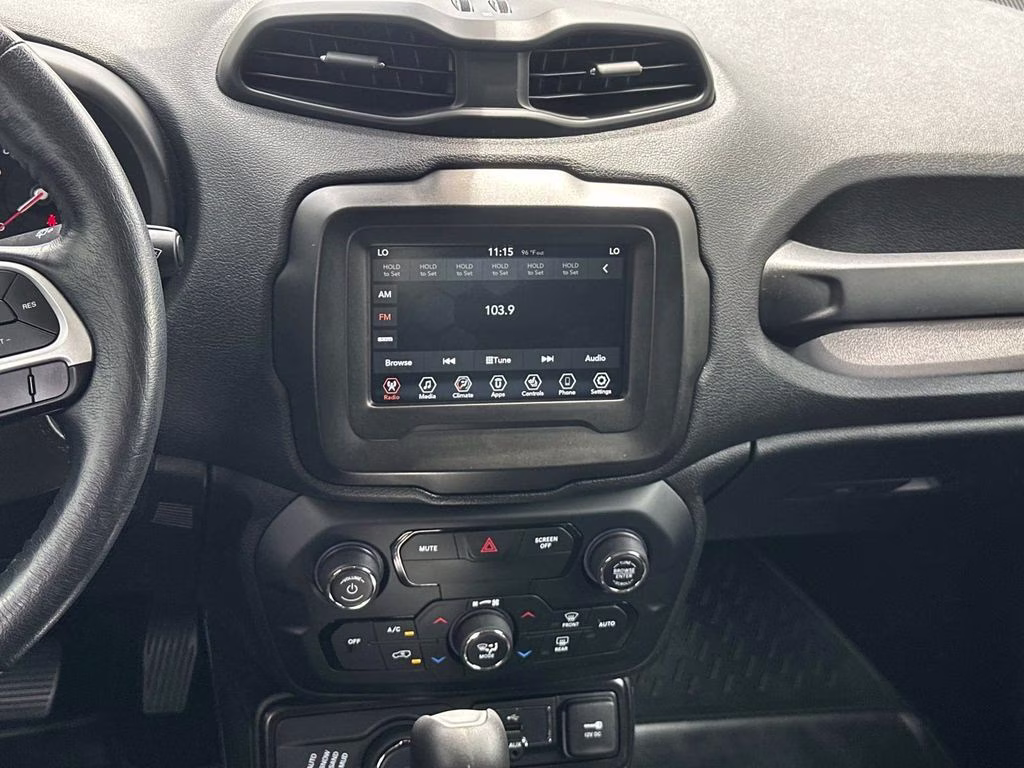 2020 Granite Crystal Metallic Clearcoat Jeep Renegade Latitude 4X4 SUV