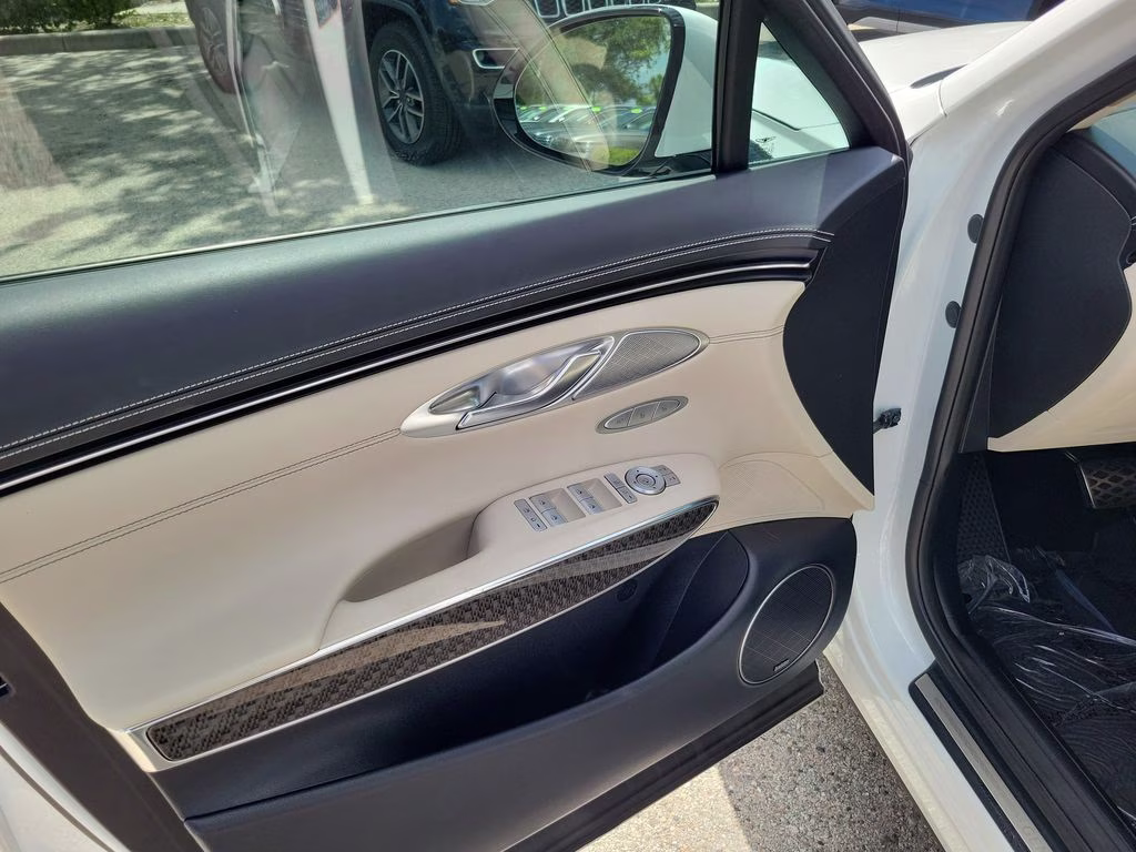 2024 Uyuni White Genesis GV70 3.5T Sport AWD SUV