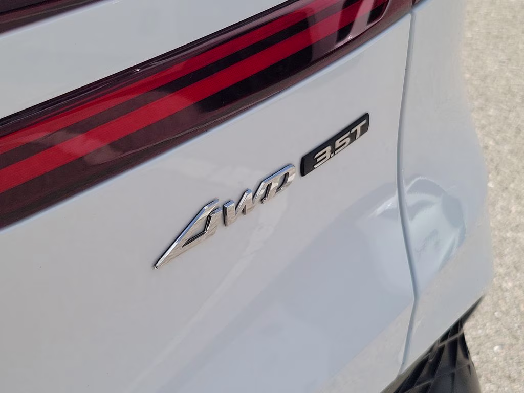 2024 Uyuni White Genesis GV70 3.5T Sport AWD SUV
