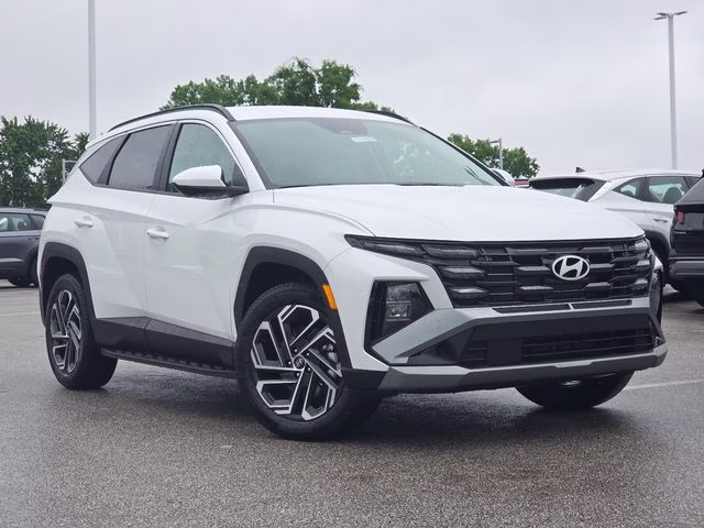 2026 White Pearl Hyundai Tucson SEL Plus AWD SUV