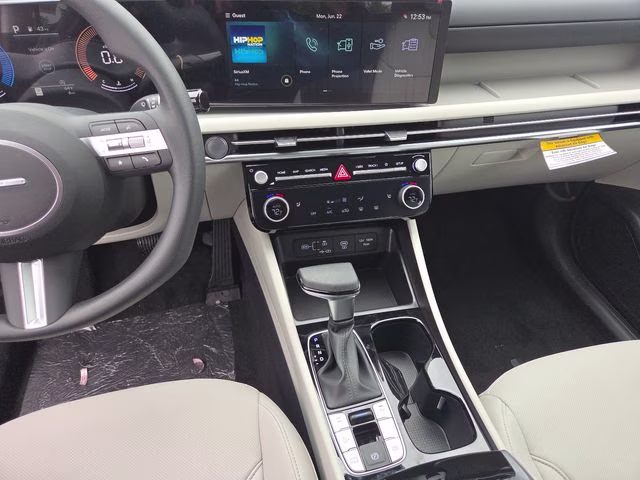 2026 White Pearl Hyundai Tucson SEL Plus AWD SUV