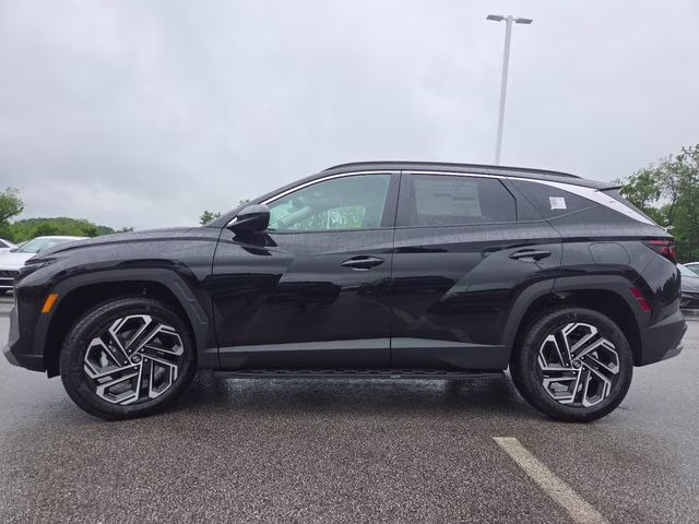 2026 Phantom Black Hyundai Tucson SEL Plus AWD SUV