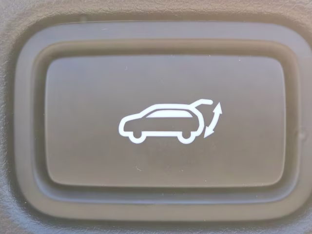 2026 White Pearl Hyundai Tucson SEL Plus AWD SUV