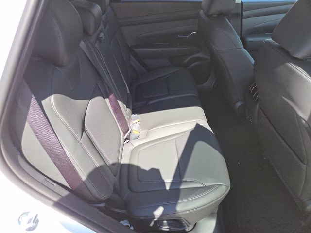 2026 White Pearl Hyundai Tucson SEL Plus AWD SUV