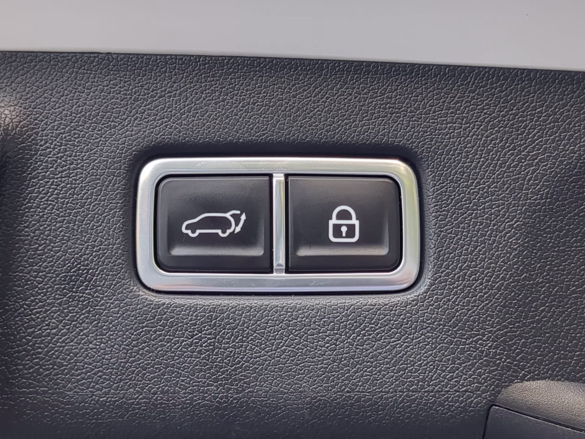 2023 Snow White Pearl Kia Sorento Hybrid EX AWD SUV