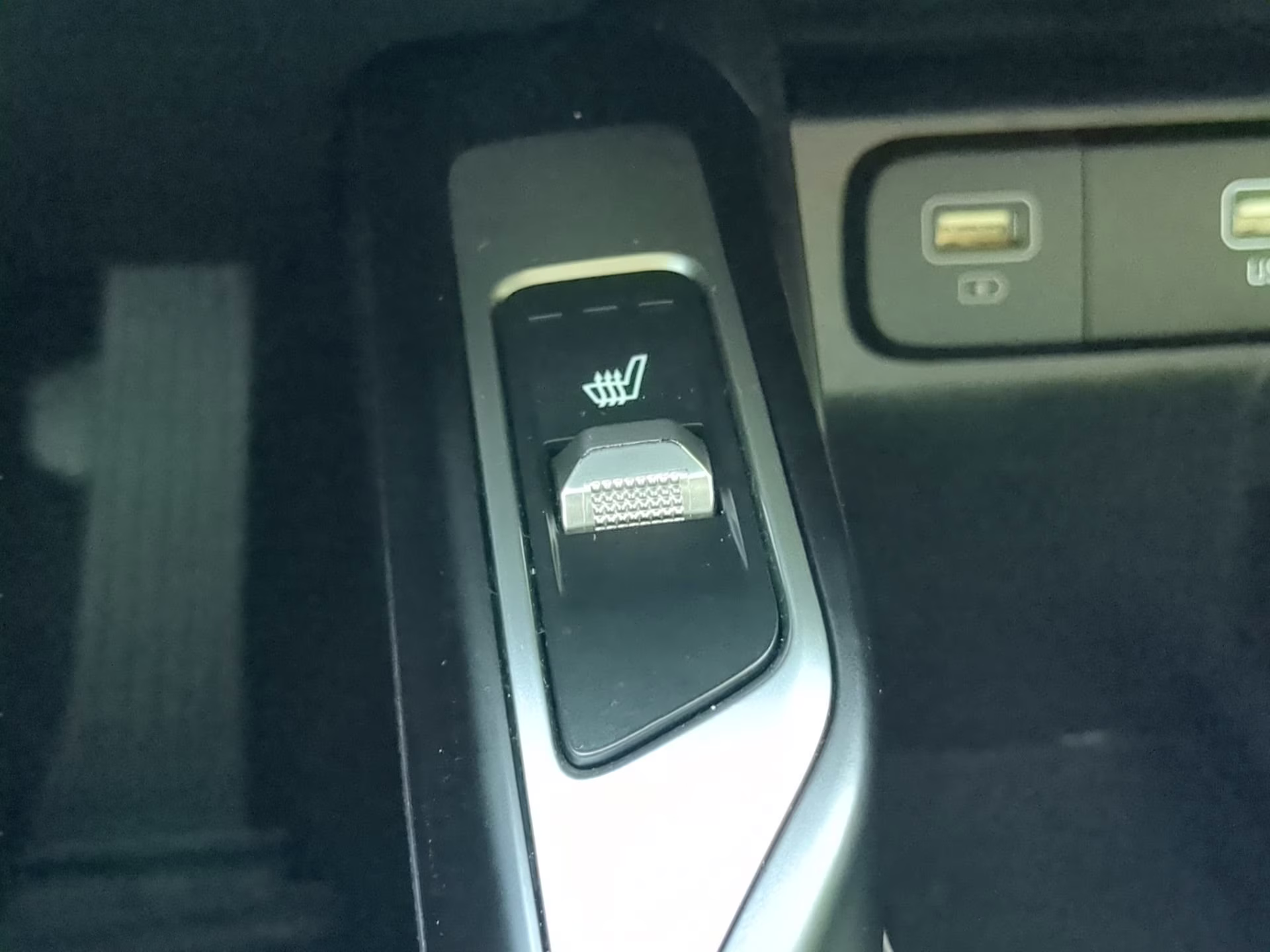 2023 Snow White Pearl Kia Sorento Hybrid EX AWD SUV