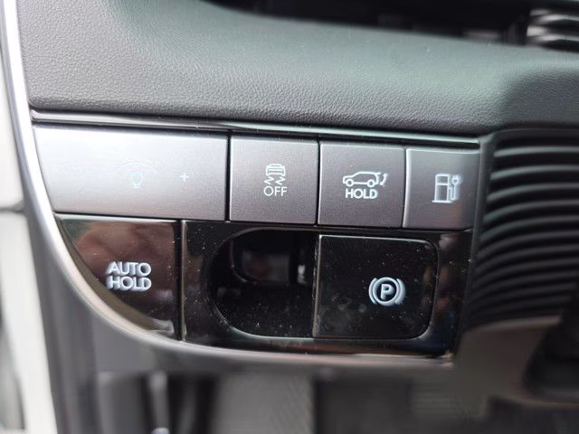 2025 Atlas White Matte Hyundai IONIQ 5 SEL AWD SUV