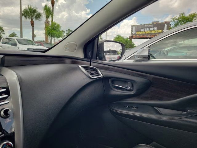 2020 Super Black Metallic Nissan Murano Platinum AWD SUV