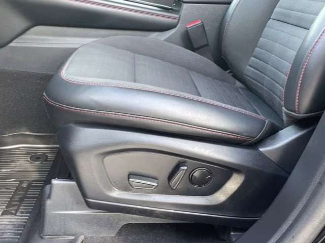 2025 Black Metallic Ford Explorer ST-Line RWD SUV