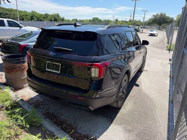 2025 Black Metallic Ford Explorer ST-Line RWD SUV