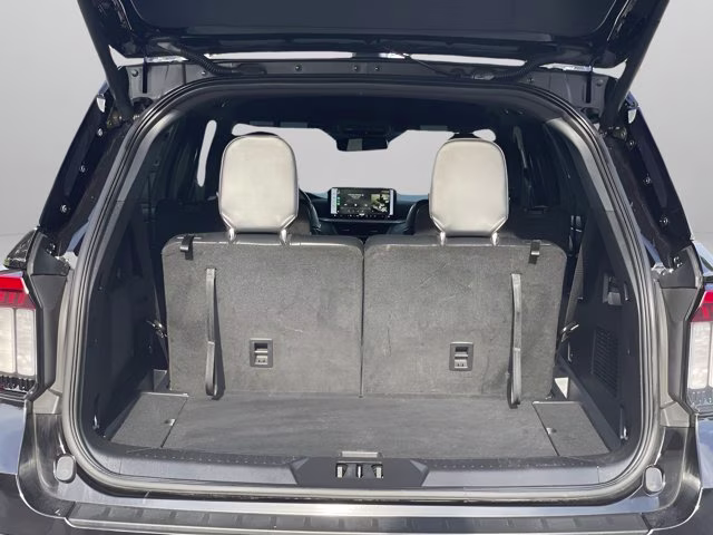 2025 Black Metallic Ford Explorer ST-Line RWD SUV