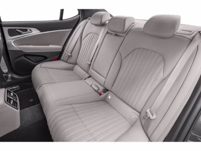 2022 Alta White Genesis G70 3.3T RWD Sedan