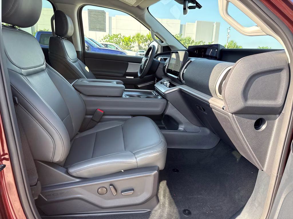 2027 Bronze Fire Metallic Tinted Clearcoat Ford Expedition Max Active RWD SUV