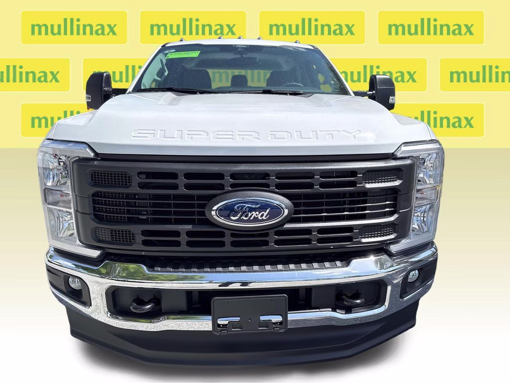 2026 Oxford White Ford Super Duty F-350 SRW XL 4X4 Truck