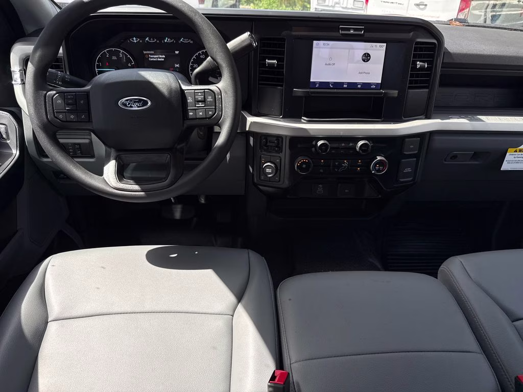 2026 Oxford White Ford Super Duty F-350 SRW XL 4X4 Truck