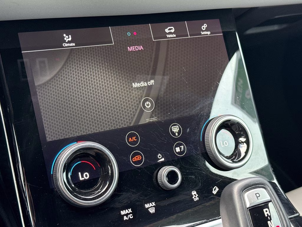 2020 Fuji White Land Rover Range Rover Evoque SE AWD SUV