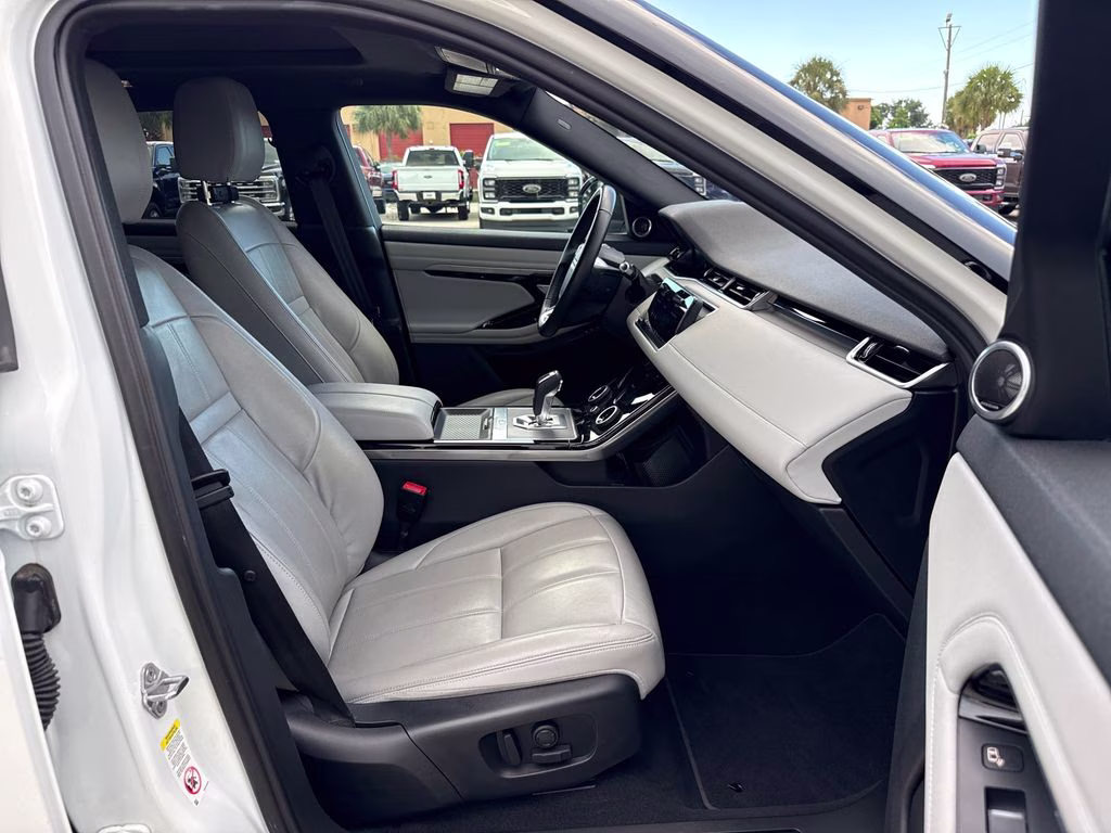 2020 Fuji White Land Rover Range Rover Evoque SE AWD SUV
