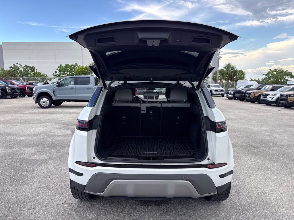2020 Fuji White Land Rover Range Rover Evoque SE AWD SUV