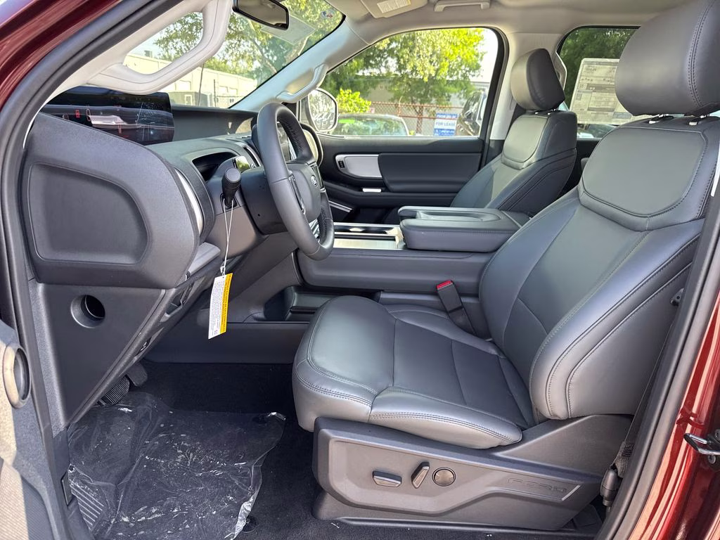 2027 Bronze Fire Metallic Tinted Clearcoat Ford Expedition Max Active RWD SUV