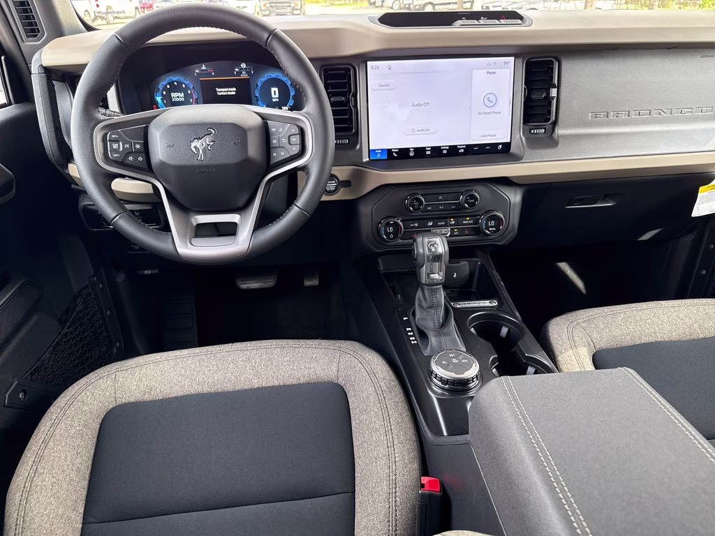 2026 Oxford White Ford Bronco Big Bend 4X4 SUV