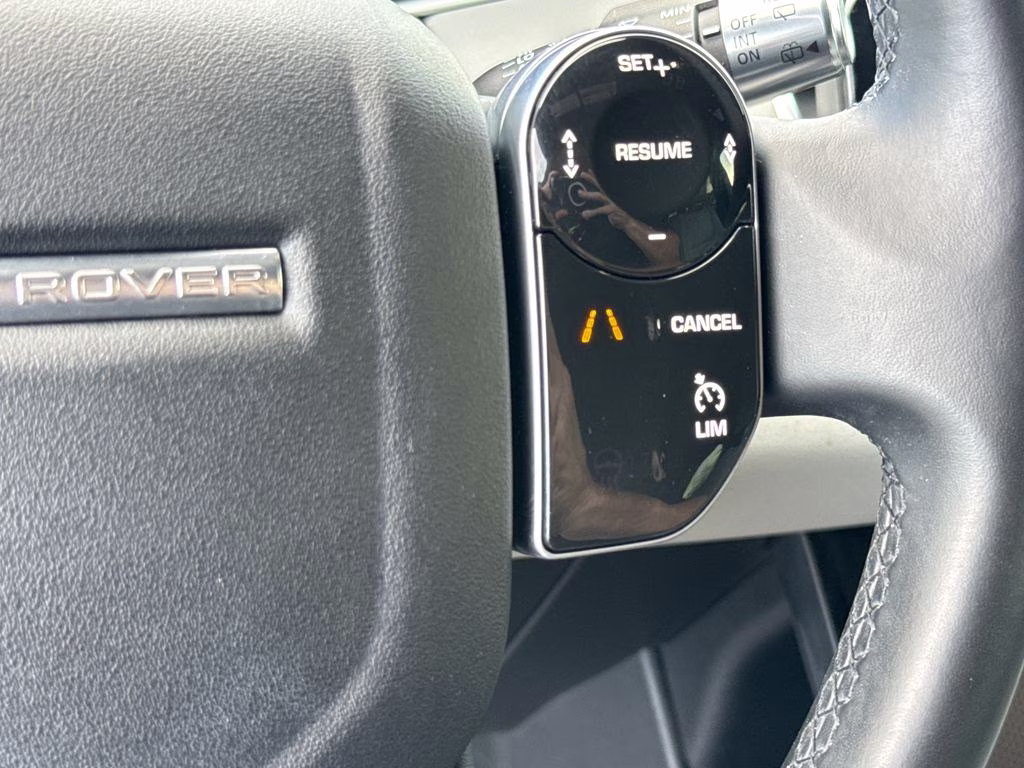 2020 Fuji White Land Rover Range Rover Evoque SE AWD SUV