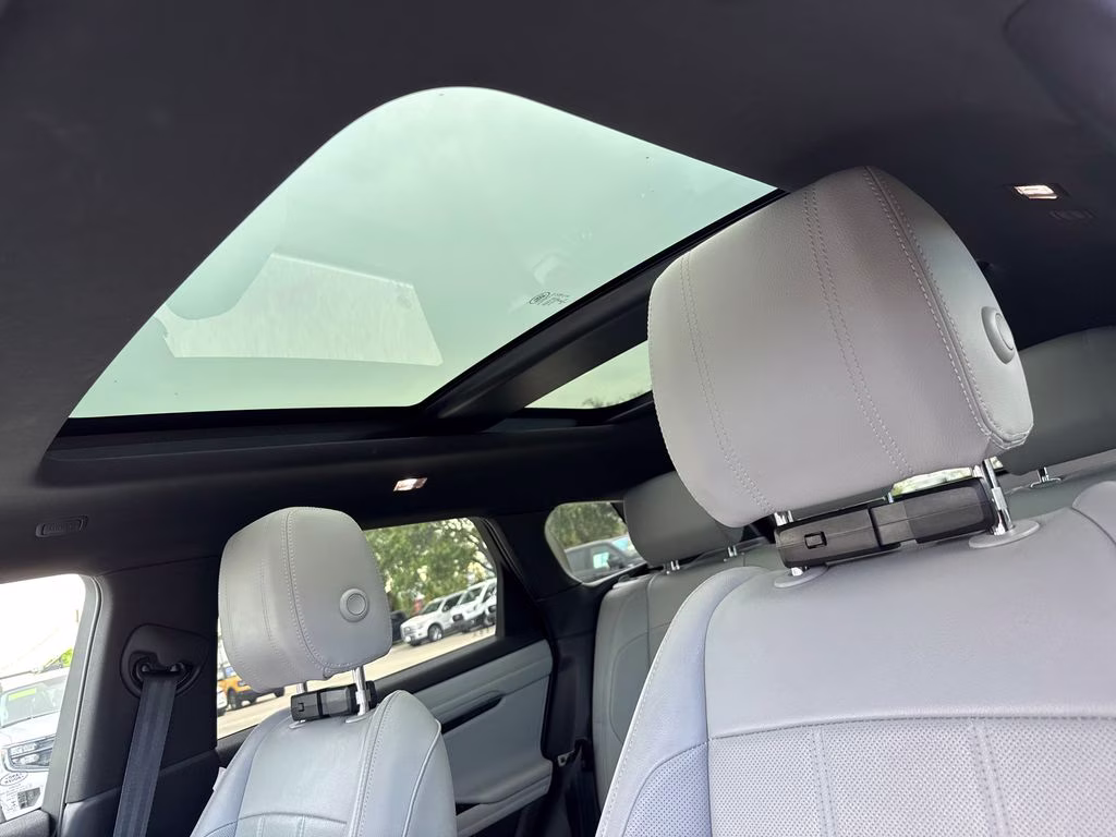 2020 Fuji White Land Rover Range Rover Evoque SE AWD SUV