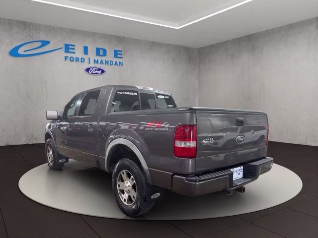 2005 Gray Ford F-150 XLT 4X4 Truck