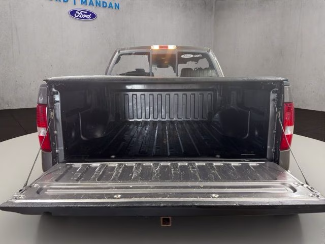 2005 Gray Ford F-150 XLT 4X4 Truck