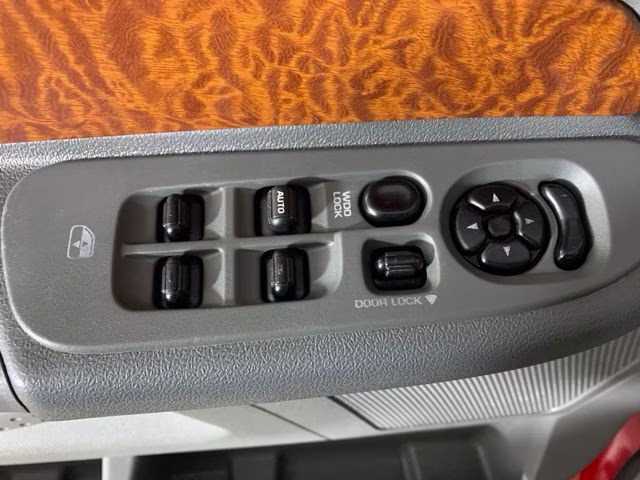 2006 Flame Red Clearcoat Dodge Ram 2500 SLT 4X4 Truck