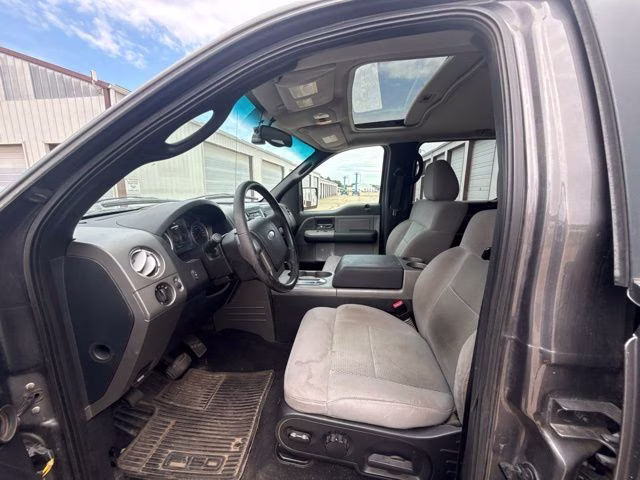 2005 Gray Ford F-150 FX4 4X4 Truck