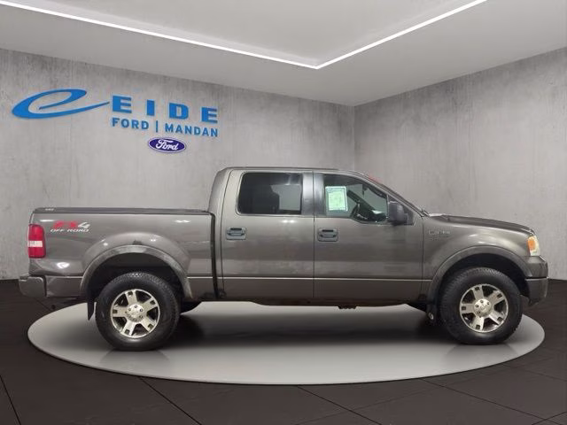 2005 Gray Ford F-150 XLT 4X4 Truck