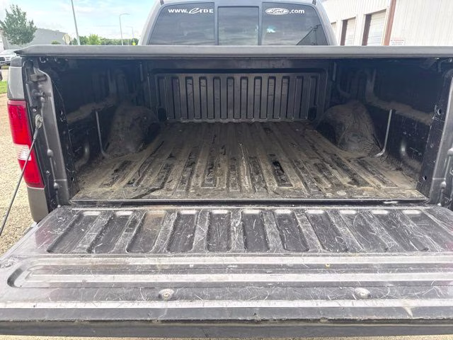 2005 Gray Ford F-150 FX4 4X4 Truck