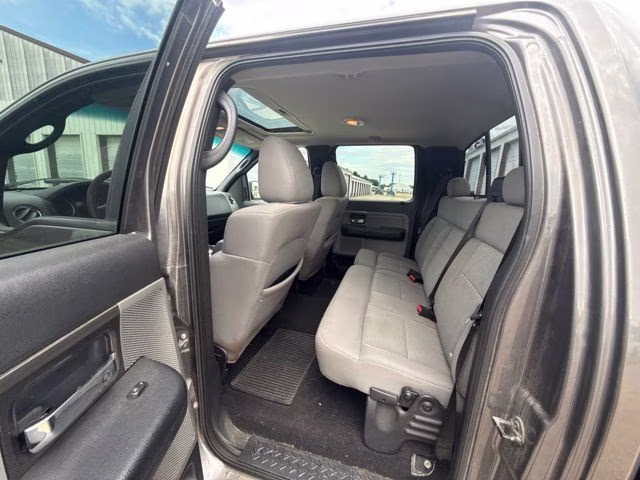 2005 Gray Ford F-150 FX4 4X4 Truck