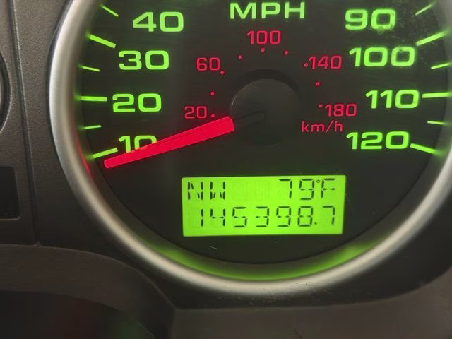 2005 Gray Ford F-150 XLT 4X4 Truck
