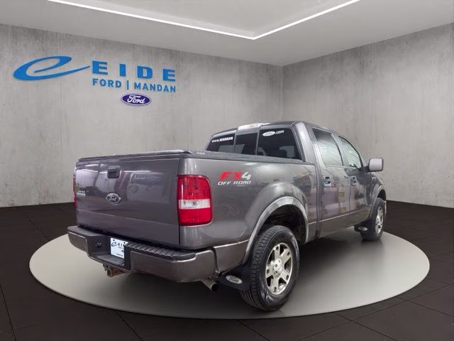 2005 Gray Ford F-150 XLT 4X4 Truck