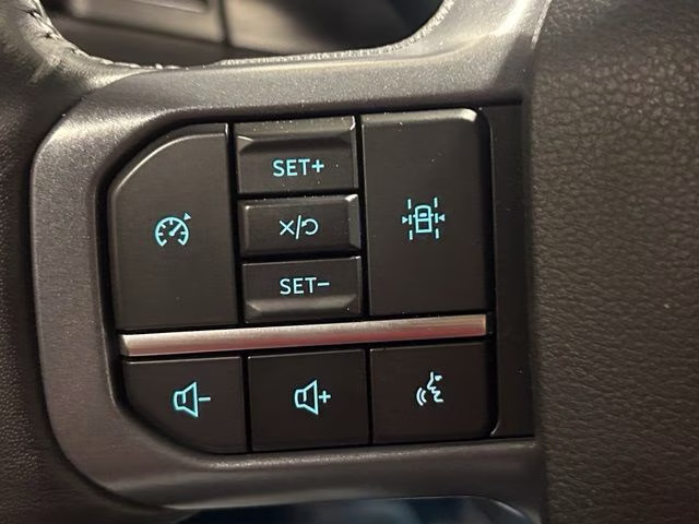 2023 Azure Gray Metallic Tri-Coat Ford F-150 Lariat 4X4 Truck