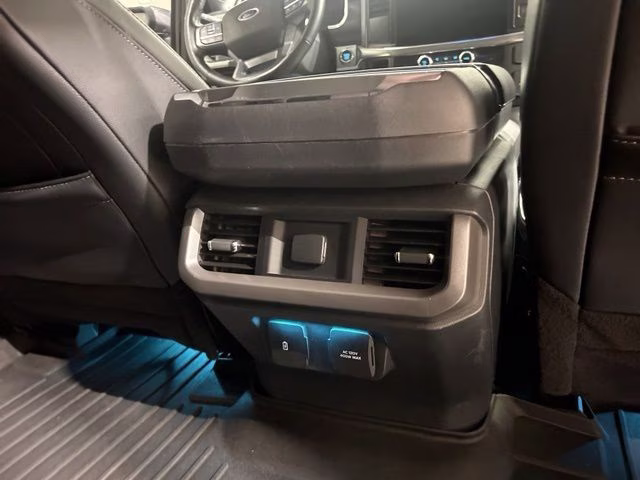 2023 Azure Gray Metallic Tri-Coat Ford F-150 Lariat 4X4 Truck