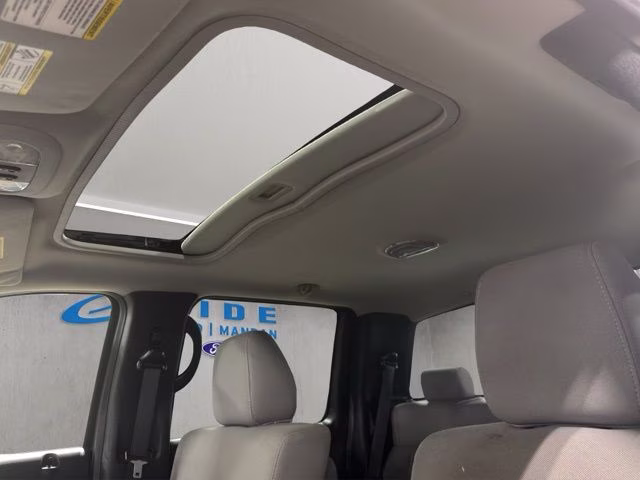 2005 Gray Ford F-150 XLT 4X4 Truck
