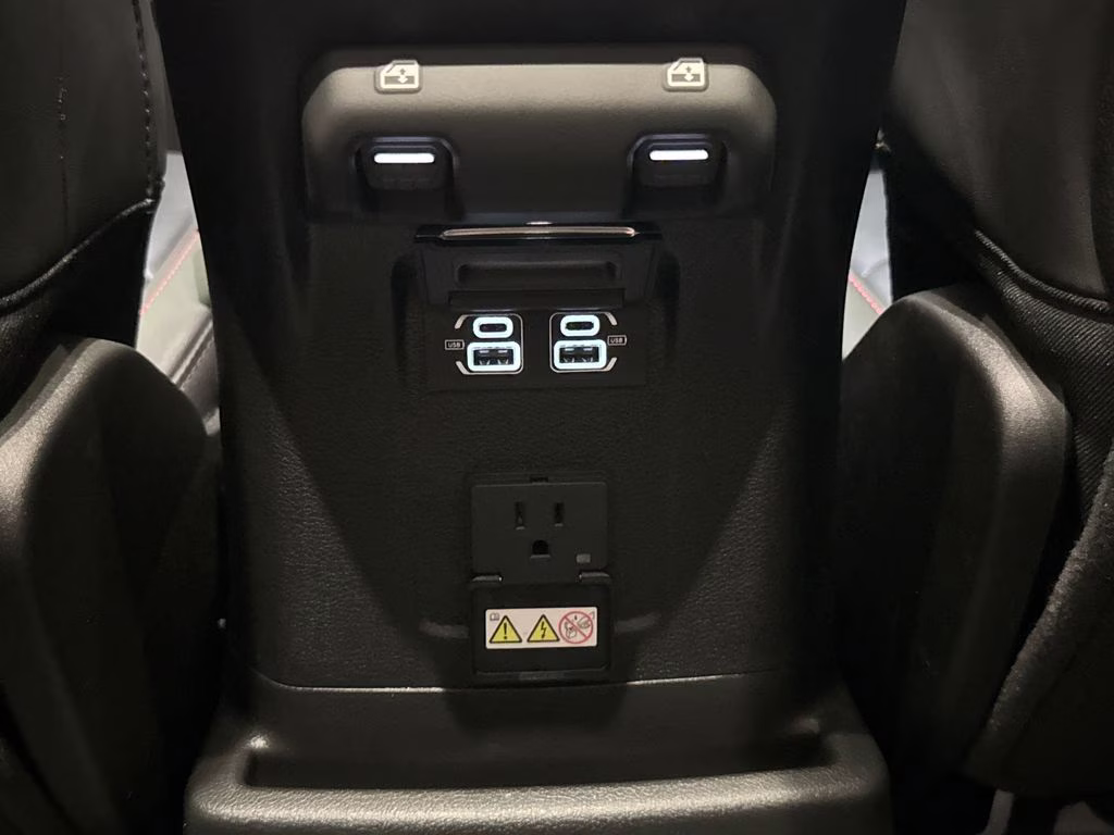 2025 Bright White Clearcoat Jeep Wrangler Rubicon 4X4 SUV
