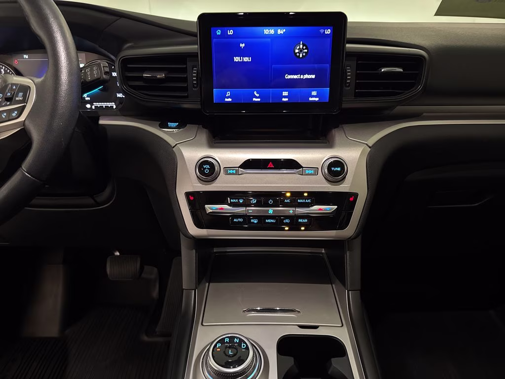 2022 Blue Metallic Ford Explorer XLT RWD SUV