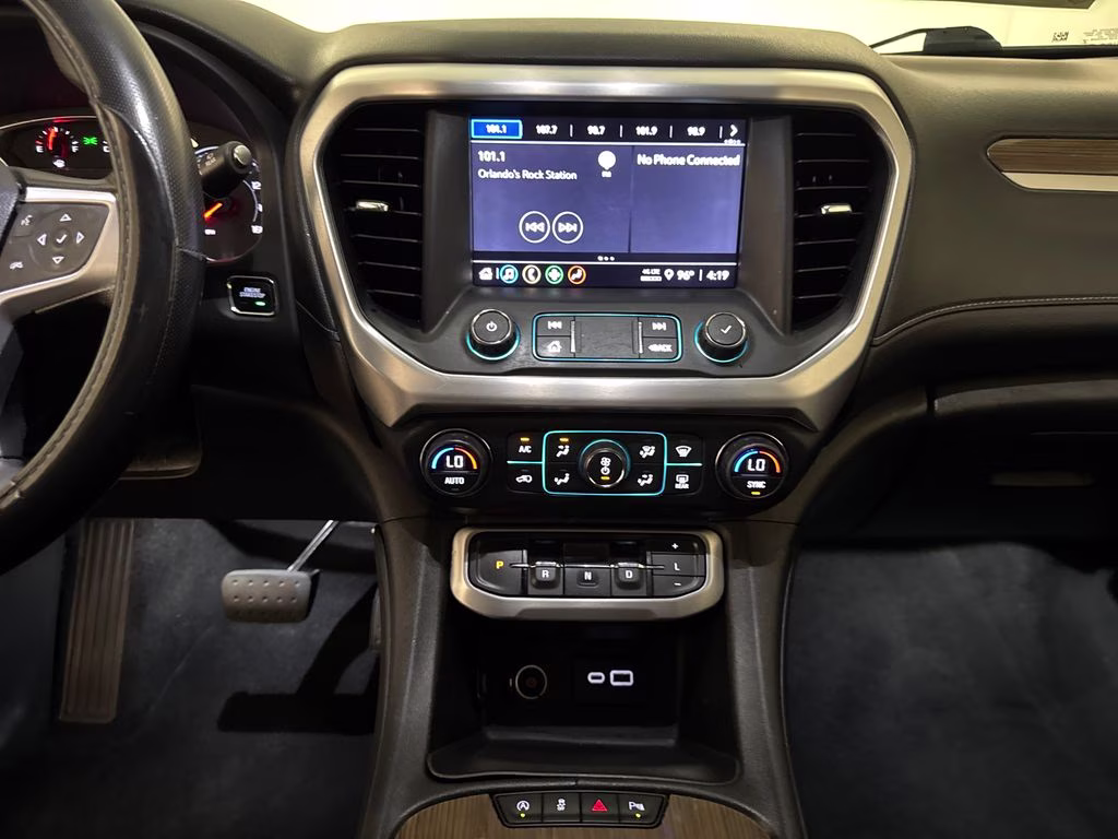 2021 Summit White GMC Acadia SLE FWD SUV