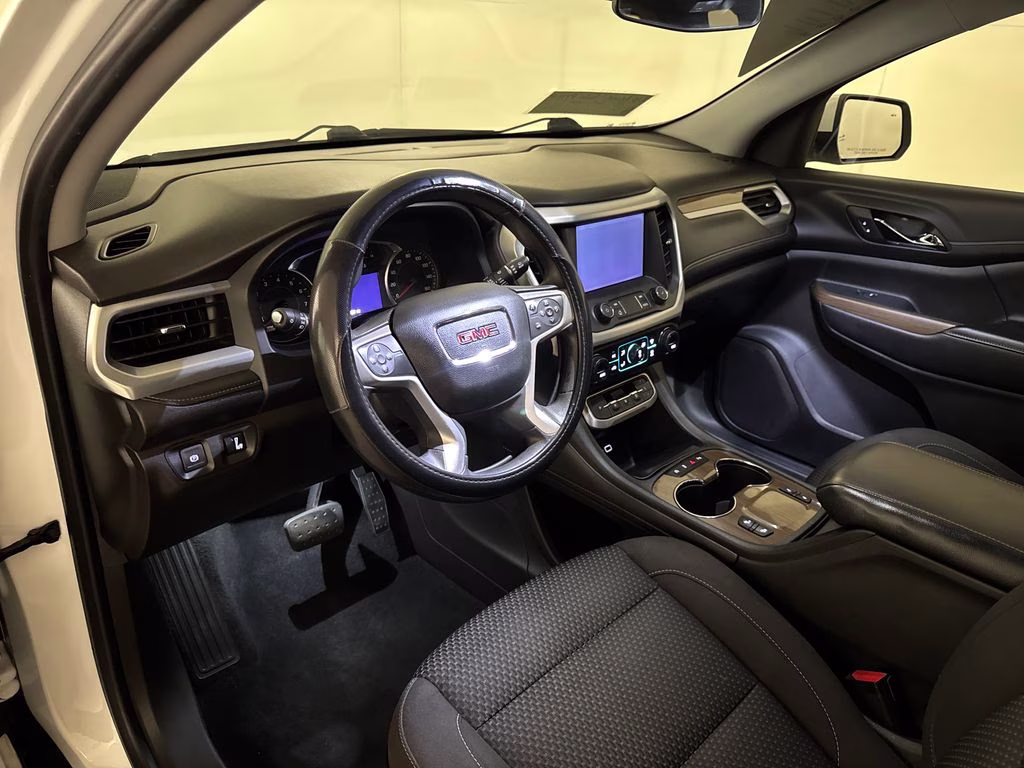 2021 Summit White GMC Acadia SLE FWD SUV