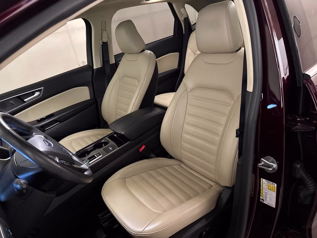 2020 Burgundy Velvet Metallic Tinted Clearcoat Ford Edge SEL FWD SUV