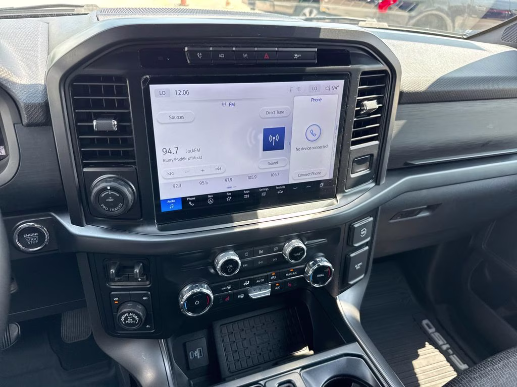2024 Agate Black Metallic Ford F-150 XLT 4X4 Truck